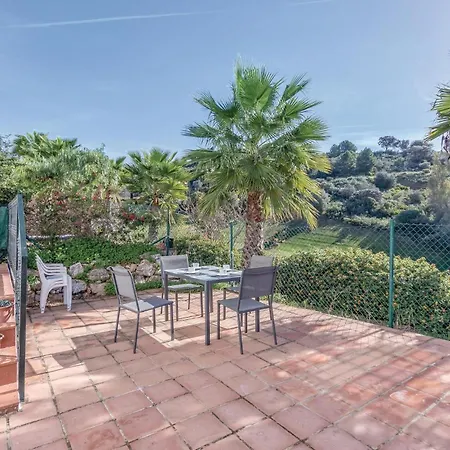 Holiday home Stunning Home In Alhaurin El Grande With Wifi *